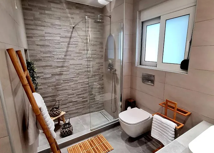 Center Luxury Spacious A&m * Rhodes City