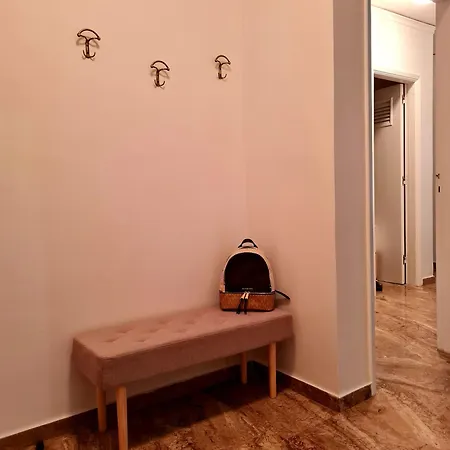 Center Luxury Spacious A&m Rhodes City