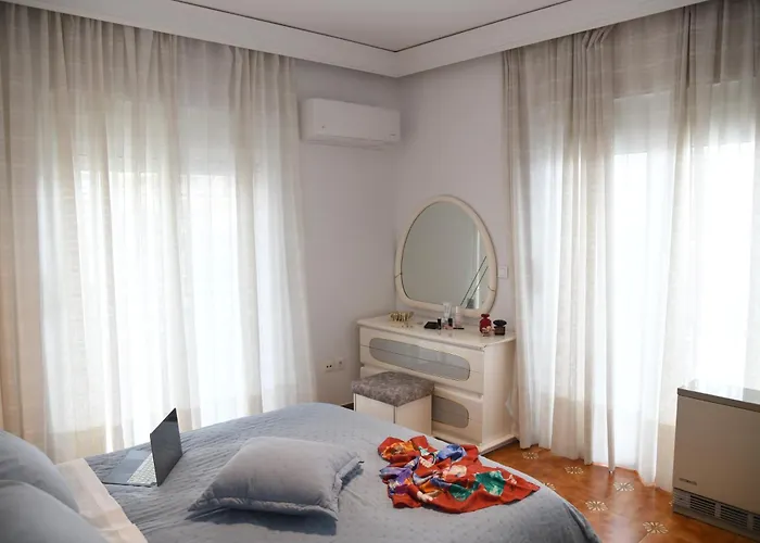 Center Luxury Spacious A&m شقة