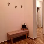 Center Luxury Spacious A&m Rhodes City