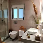 Center Luxury Spacious A&m * Rhodes City